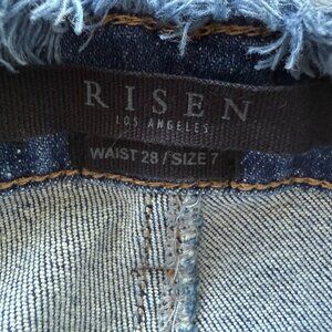 Risen Jeans Size 28